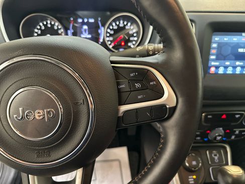 Used 2019 Jeep Compass Latitude w/ Cold Weather Group image 21