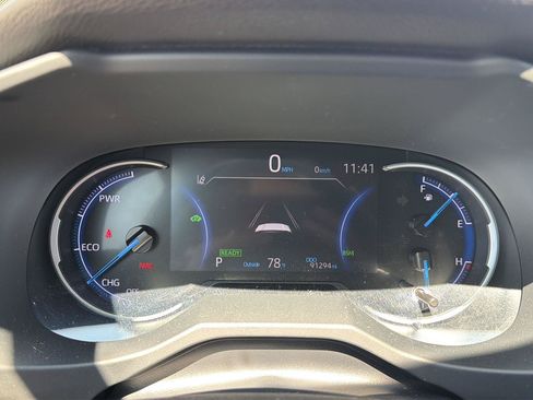 Used 2020 Toyota RAV4 Limited AWD/4WD image 3