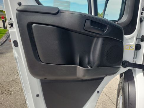 Used 2026 RAM ProMaster 2500 w/ Convenience Group FWD image 21