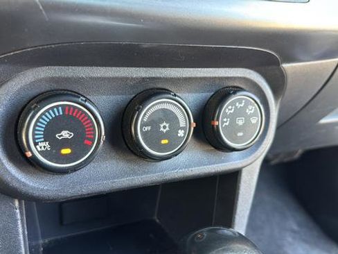 Used 2015 Mitsubishi Lancer ES FWD image 17