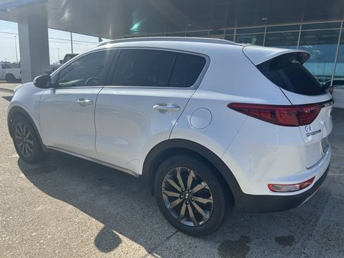 Used 2018 Kia Sportage EX w/ EX Sport Appearance Package image 8