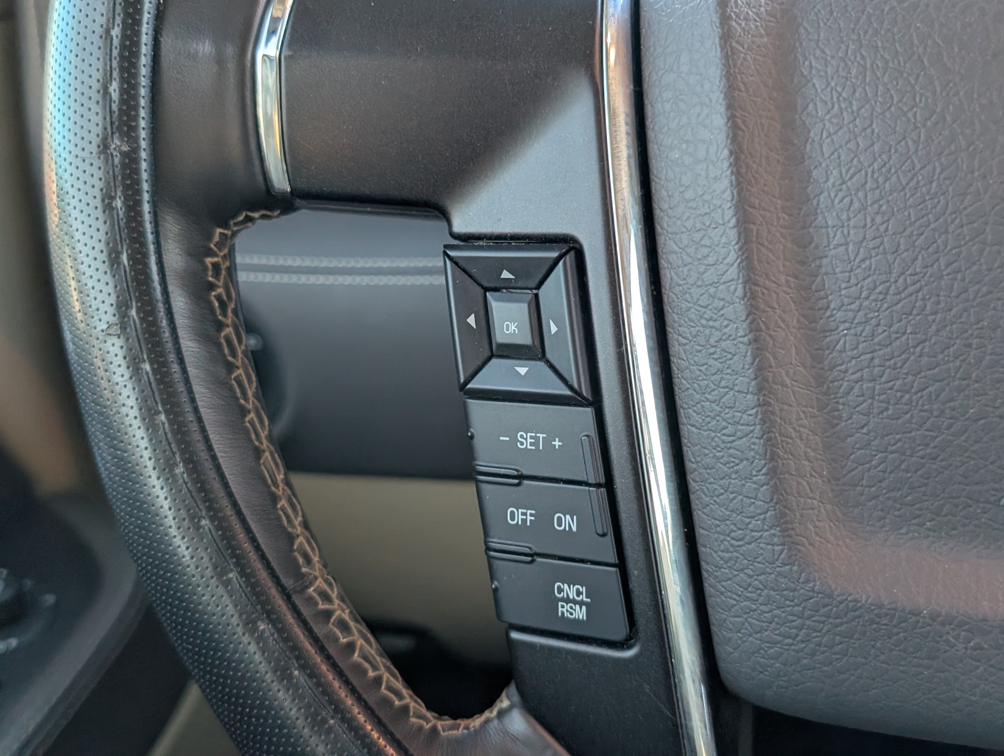 Used 2017 Lincoln Navigator Reserve AWD/4WD image 22