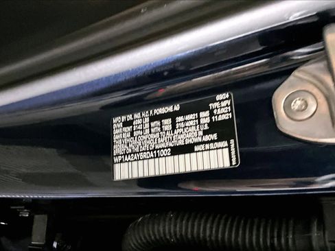 Used 2024 Porsche Cayenne image 33