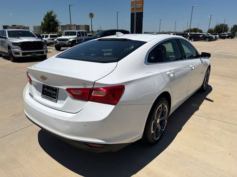Used 2024 Chevrolet Malibu LT FWD image 5