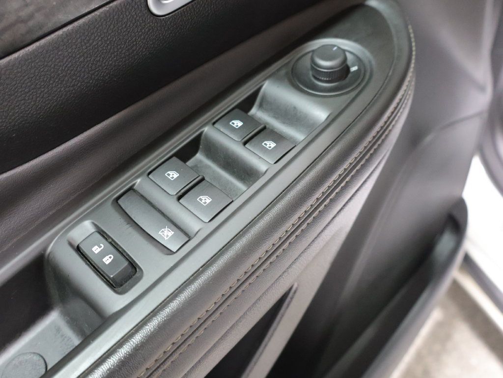 Used 2016 Buick Encore Sport Touring AWD/4WD image 14