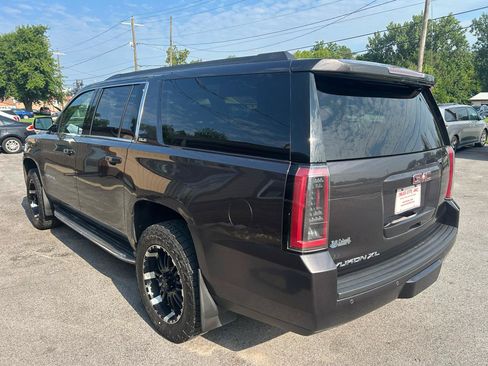Used 2015 GMC Yukon XL SLE w/ Convenience Package AWD/4WD image 5