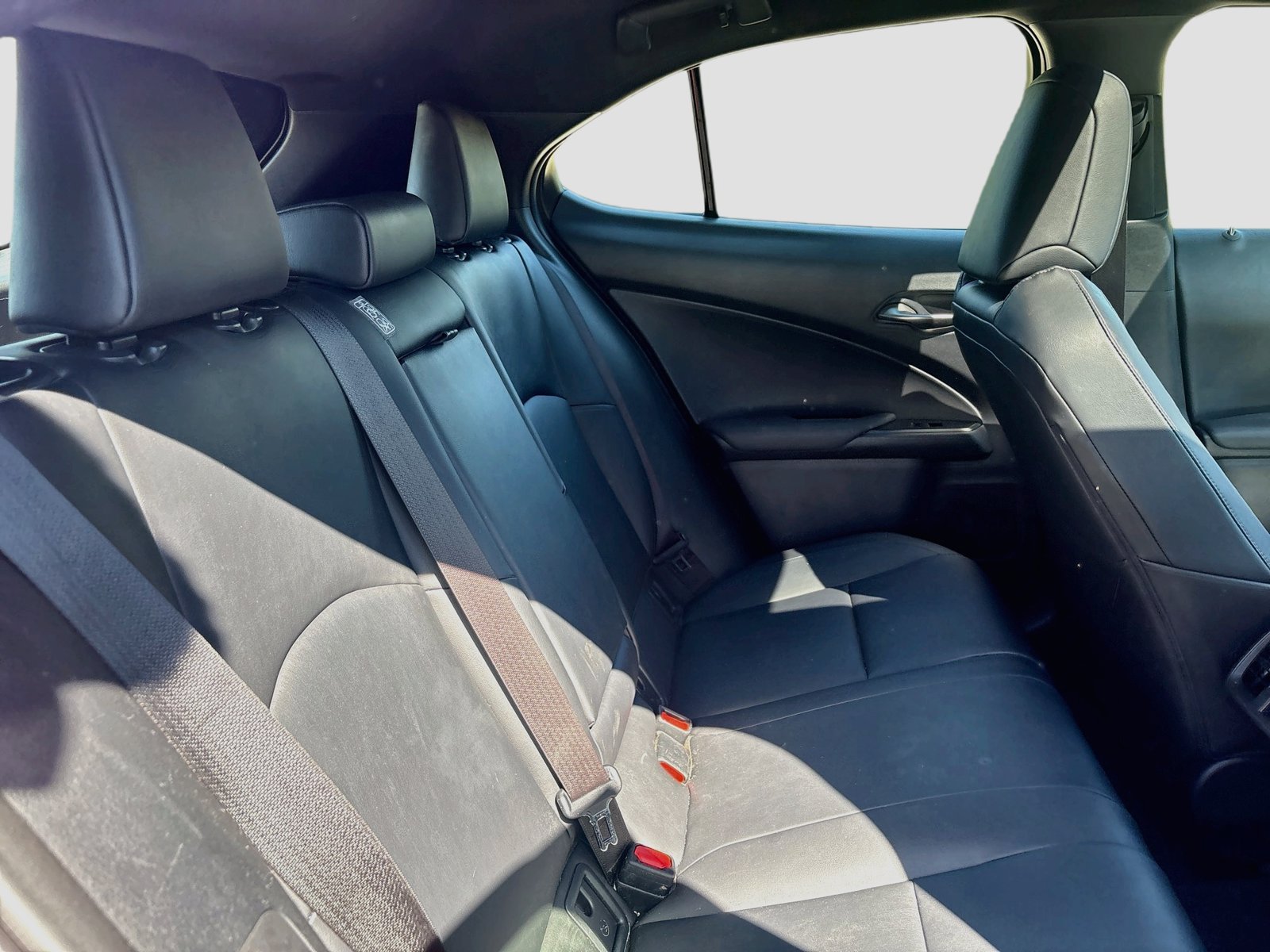 Used 2019 Lexus UX 250h AWD/4WD image 26