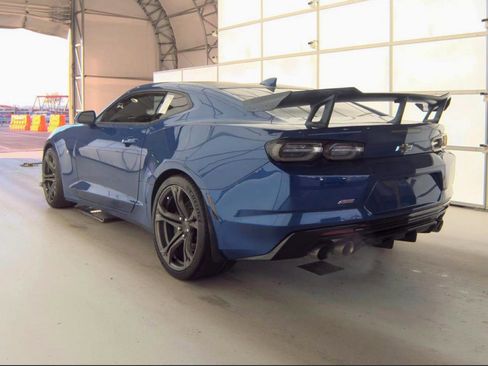 Used 2020 Chevrolet Camaro SS image 3