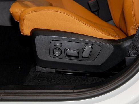 Used 2025 BMW X3 xDrive30i w/ Premium Package image 16