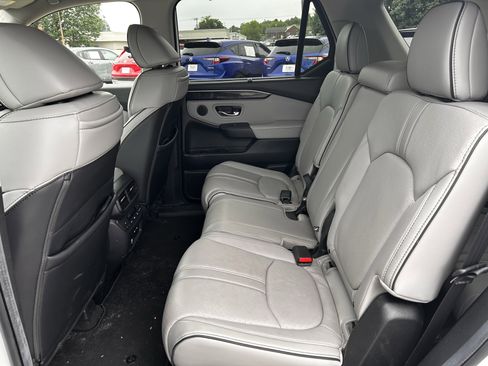 Used 2024 Honda Pilot Elite image 5