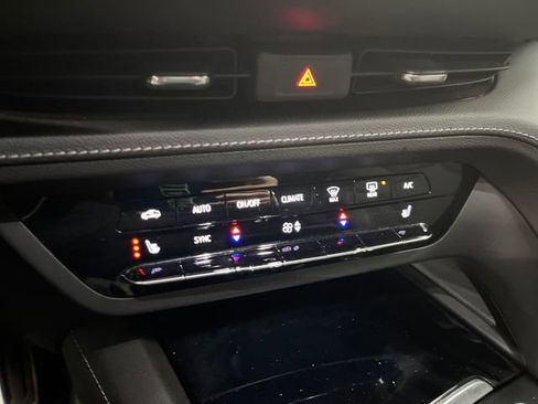 Used 2023 Buick Envision Preferred w/ Sport Touring Package image 15