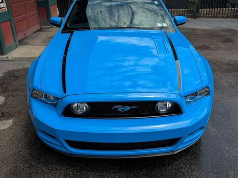 Used 2013 Ford Mustang GT Premium RWD image 12