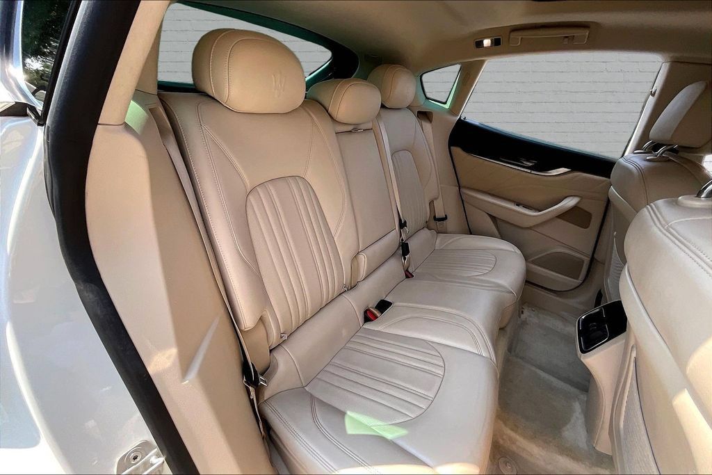 Used 2022 Maserati Levante Modena AWD/4WD image 24