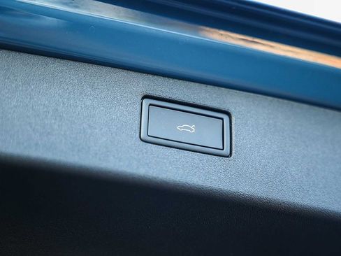 New 2026 Volkswagen Tiguan SEL R-Line image 38