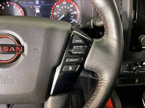 Used 2022 Nissan Frontier PRO-4X w/ Technology Package image 28