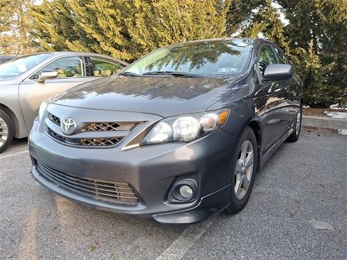 Used 2012 Toyota Corolla S image 2