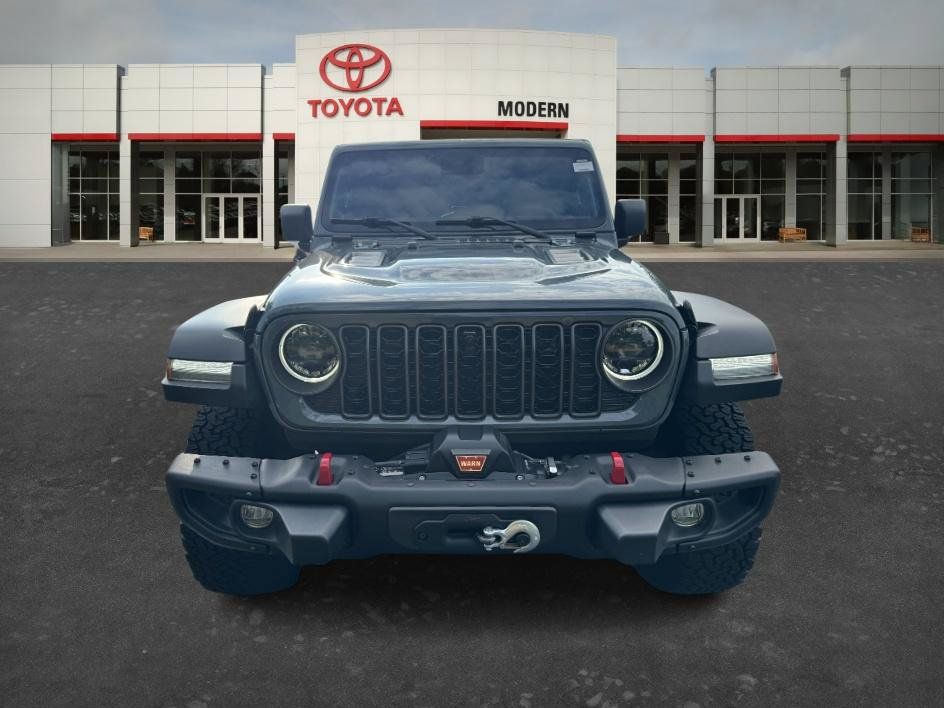 Used 2024 Jeep Wrangler Unlimited Rubicon w/ Capability Package AWD/4WD image 2