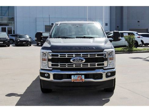 Used 2024 Ford F250 XLT image 8