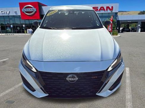 New 2025 Nissan Altima 2.5 SR image 8