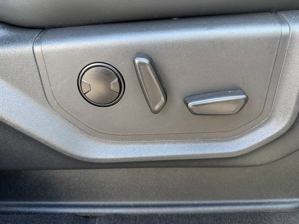 Used 2024 Ford Expedition XLT RWD image 27