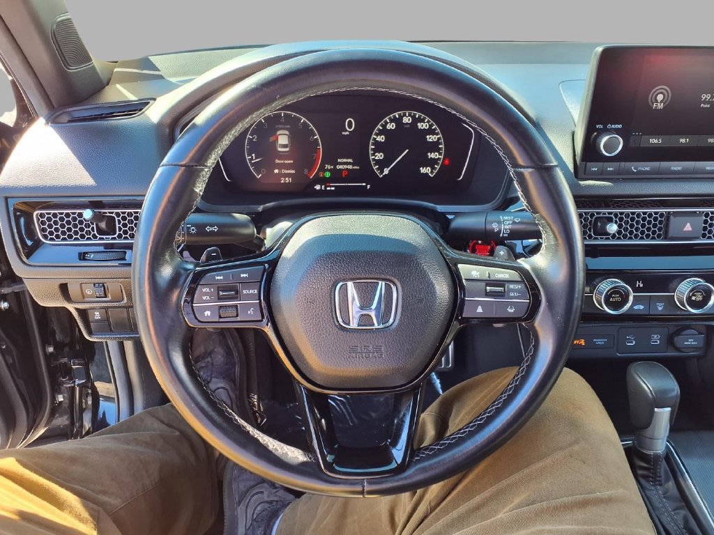 Used 2025 Honda Civic Sport image 16