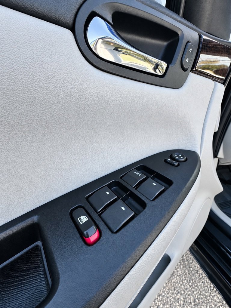 Used 2012 Chevrolet Impala LT w/ LT Sunroof Package FWD image 14
