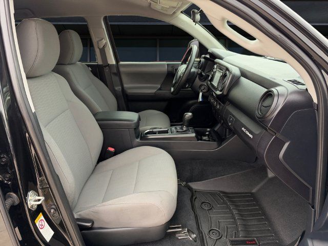 Used 2018 Toyota Tacoma SR AWD/4WD image 14