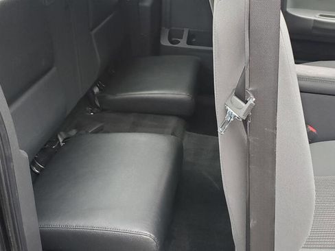 Used 2011 Dodge Dakota Big Horn image 3