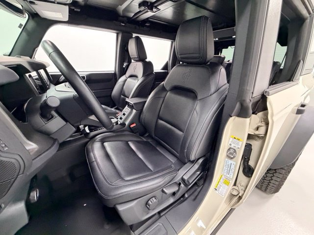 Used 2025 Ford Bronco Badlands w/ Sasquatch Package AWD/4WD image 7