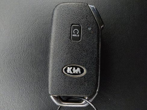 Used 2021 Kia Telluride EX w/ EX Premium Package image 32