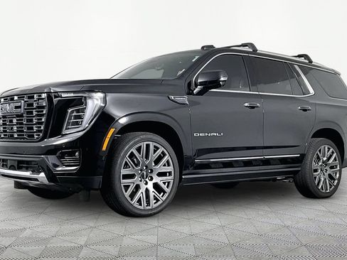 Used 2025 GMC Yukon Denali Ultimate AWD/4WD image 1