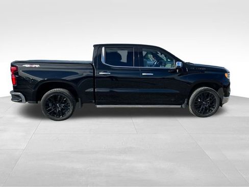Used 2022 Chevrolet Silverado 1500 LTZ w/ LTZ Premium Package image 6