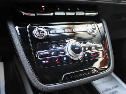 Used 2022 Lincoln Corsair Reserve w/ Elements Package image 26