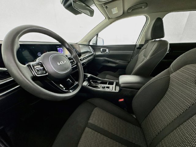 Used 2024 Kia Sorento LX FWD image 19