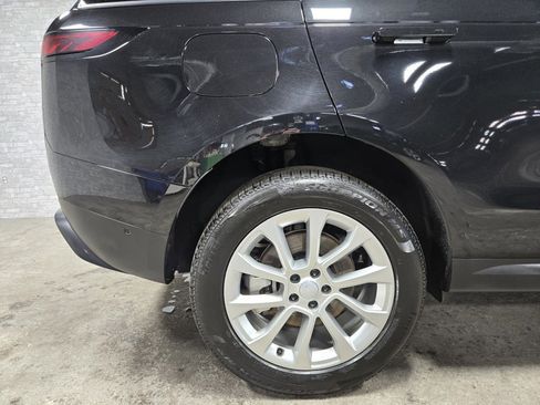 Used 2025 Land Rover Range Rover Sport SE image 63