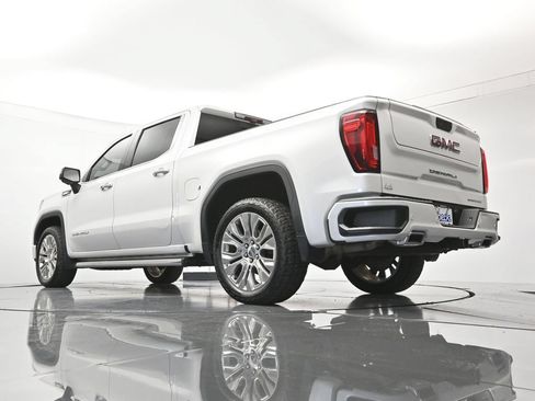 Used 2020 GMC Sierra 1500 Denali w/ Denali Ultimate Package AWD/4WD image 45