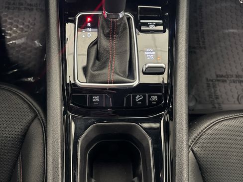 Used 2024 Jeep Compass Trailhawk w/ Trailhawk Elite Group image 23