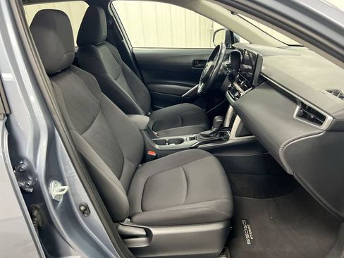 Used 2023 Toyota Corolla Cross LE FWD image 22