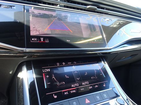 Certified 2025 Audi Q7 Premium image 15