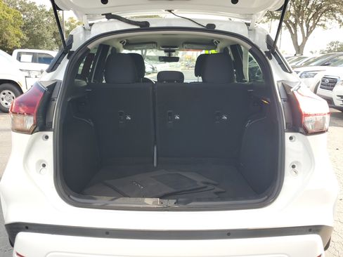 Certified 2021 Nissan Kicks SR w/ Interior Electronics Package image 10