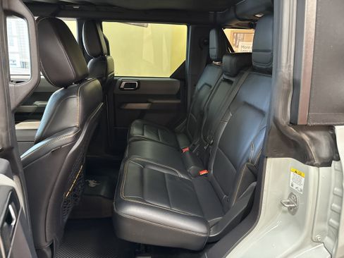 Used 2021 Ford Bronco Badlands AWD/4WD image 4