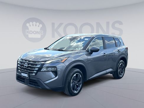 Used 2024 Nissan Rogue SV AWD/4WD image 1