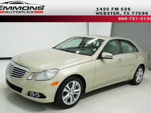 Used 2011 Mercedes-Benz E 350 Sedan image 1