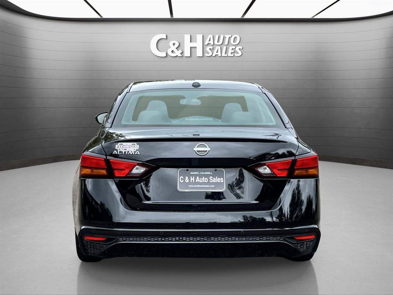 Used 2025 Nissan Altima 2.5 SV FWD image 8