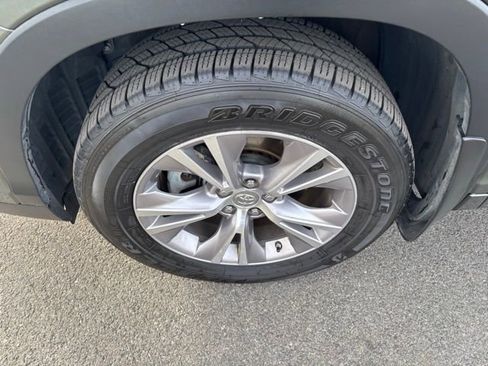 Used 2015 Toyota Highlander Plus image 35