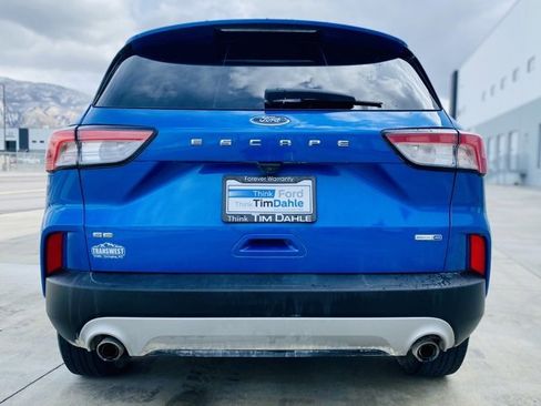 Used 2020 Ford Escape SE image 6