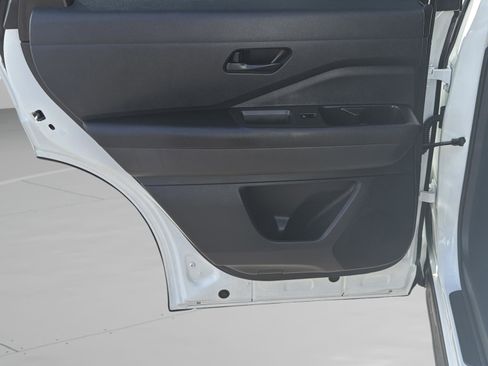 Used 2024 Nissan Pathfinder Rock Creek image 33