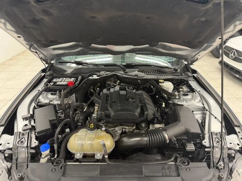 Used 2020 Ford Mustang Premium RWD image 27