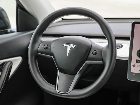 Used 2020 Tesla Model Y Long Range AWD/4WD image 15