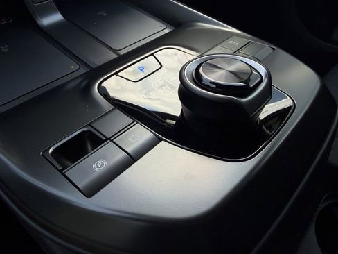 New 2026 Toyota C-HR AWD/4WD image 18